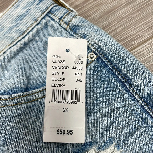 NWT PacSun Mom Jeans High Rise Elvira Light Wash Distressed Destroyed 24 - Picture 12 of 16